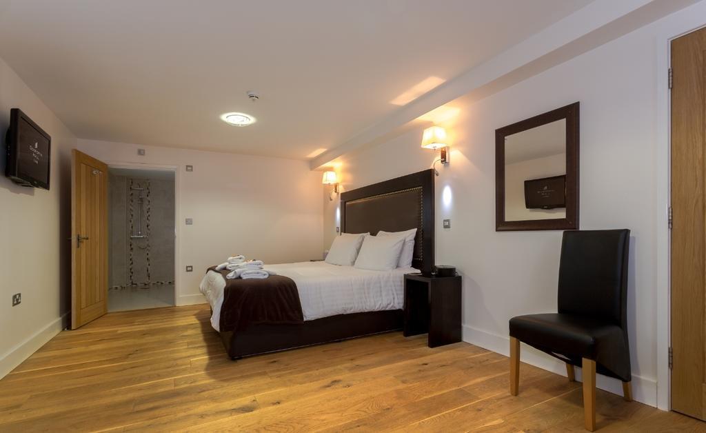 Gosforth Hall 3*